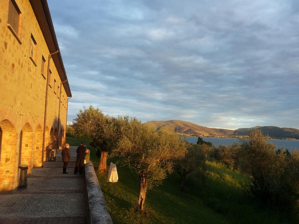 Fattoria Il Poggio San Feliciano Exterior photo