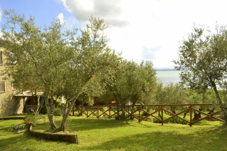 Fattoria Il Poggio San Feliciano Exterior photo